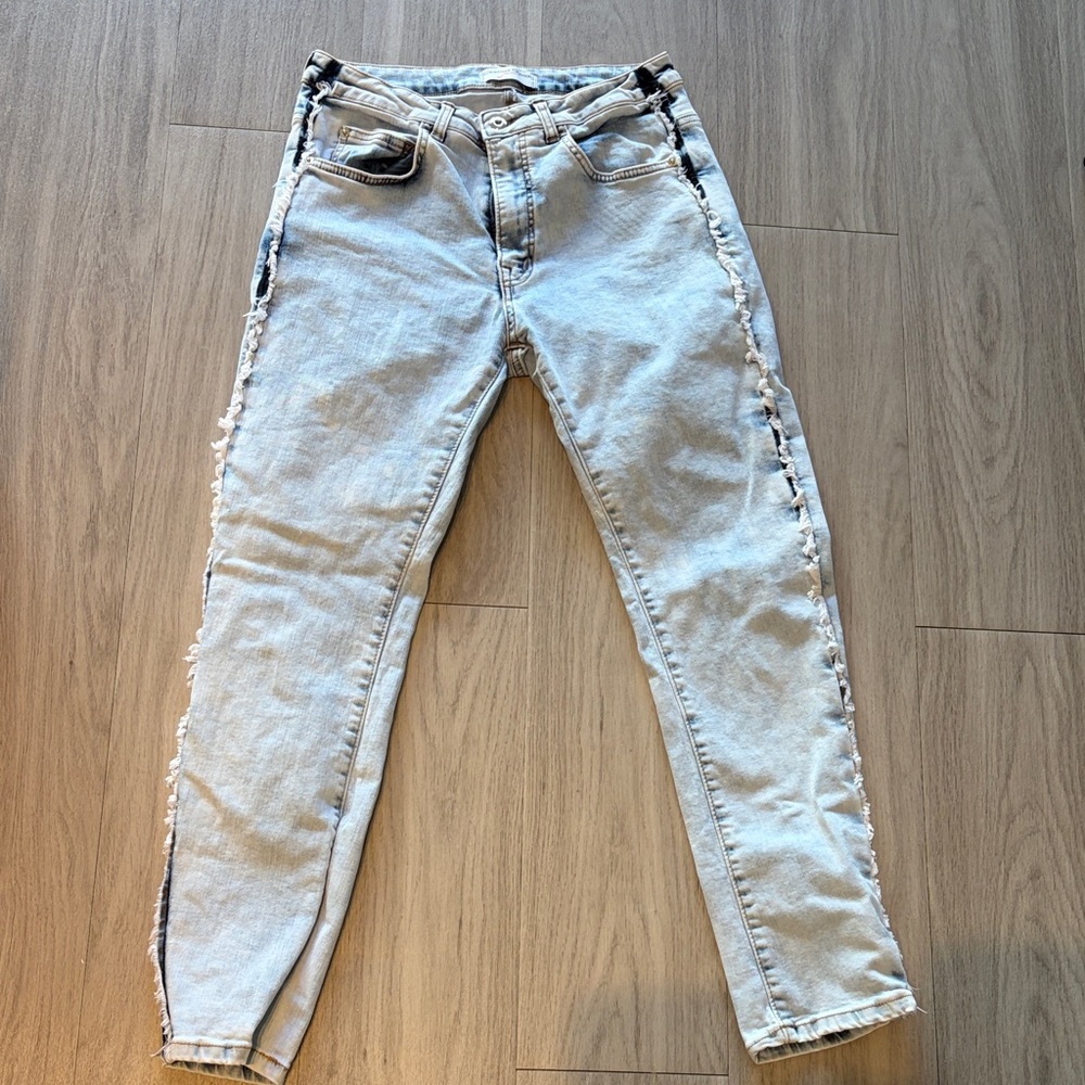 Trendy Light Gray Skinny Jeans denim